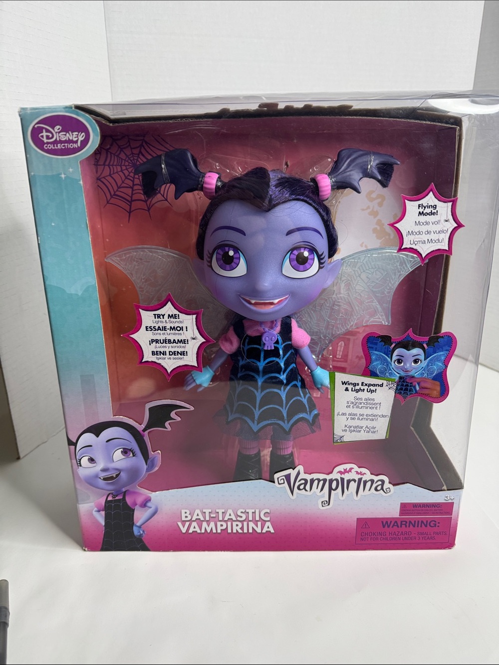 NWT Disney Junior Vampirina Bat Tastic Talking Doll New